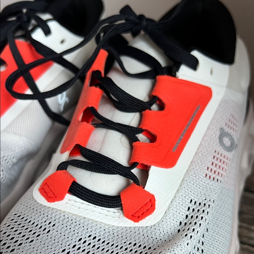 On Running Men's/Unisex White Black Orange Cloud Sneakers - Picture 8 of 14